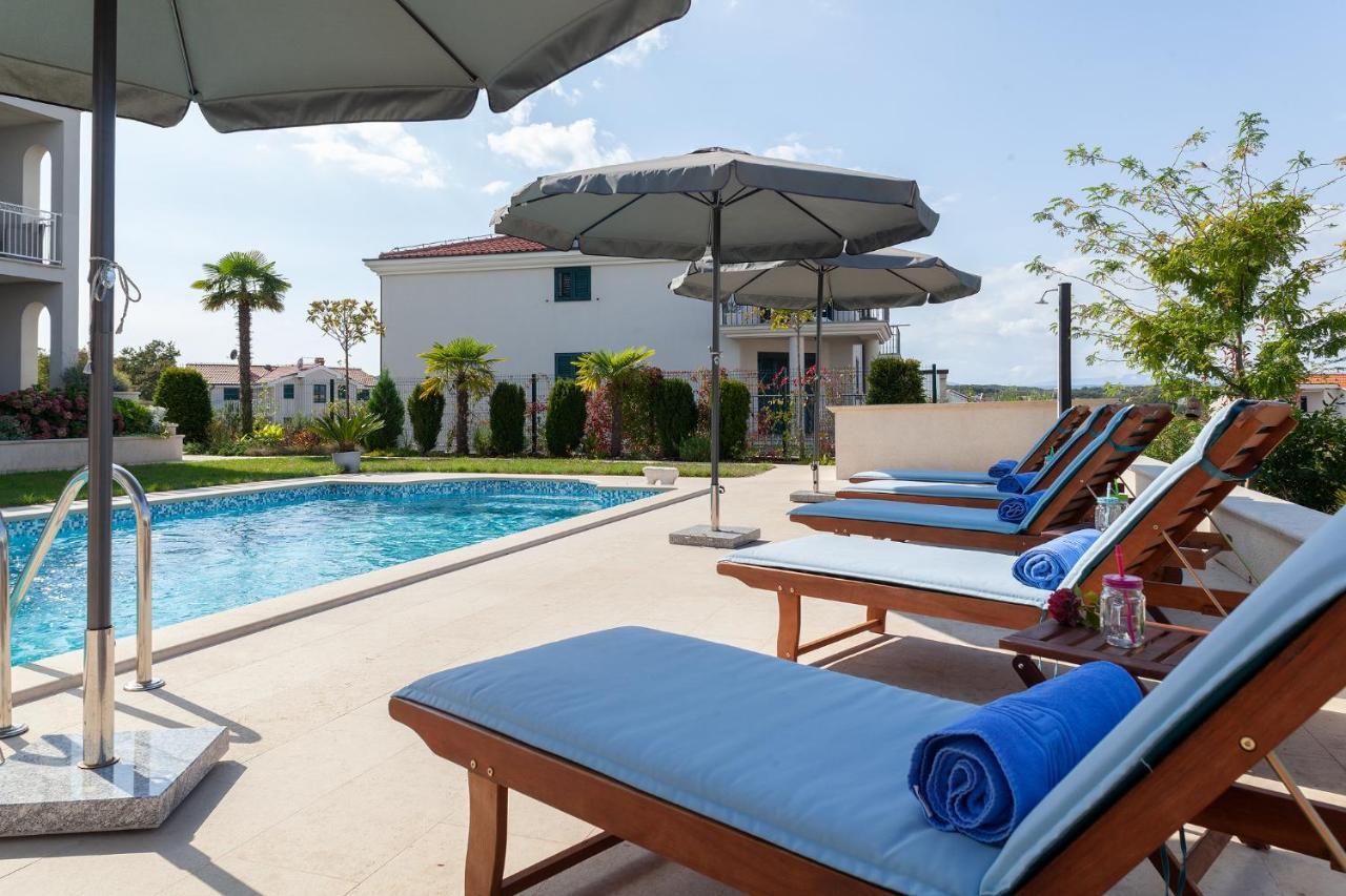 Deluxe Apartments Vila Carissa Malinska Eksteriør billede